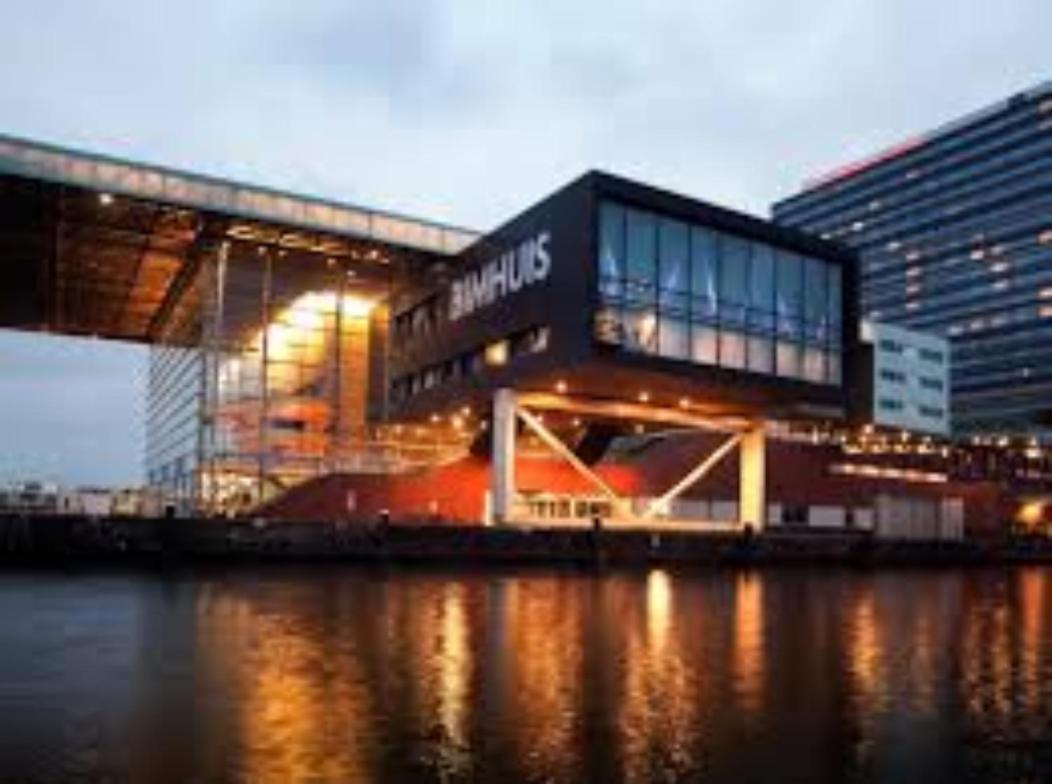 Private Guesthouse Bnb The Waterhouse Houseboat Amsterdam Exteriér fotografie